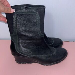Merrell Black Wisteria Wedge Lined Boots Large
